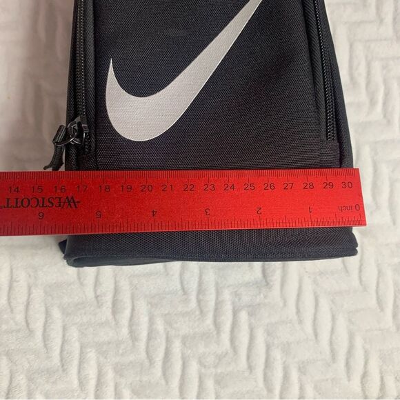 Nike Hyper Pink Insulated Tote Lunch Bag - Picture 8 of 9